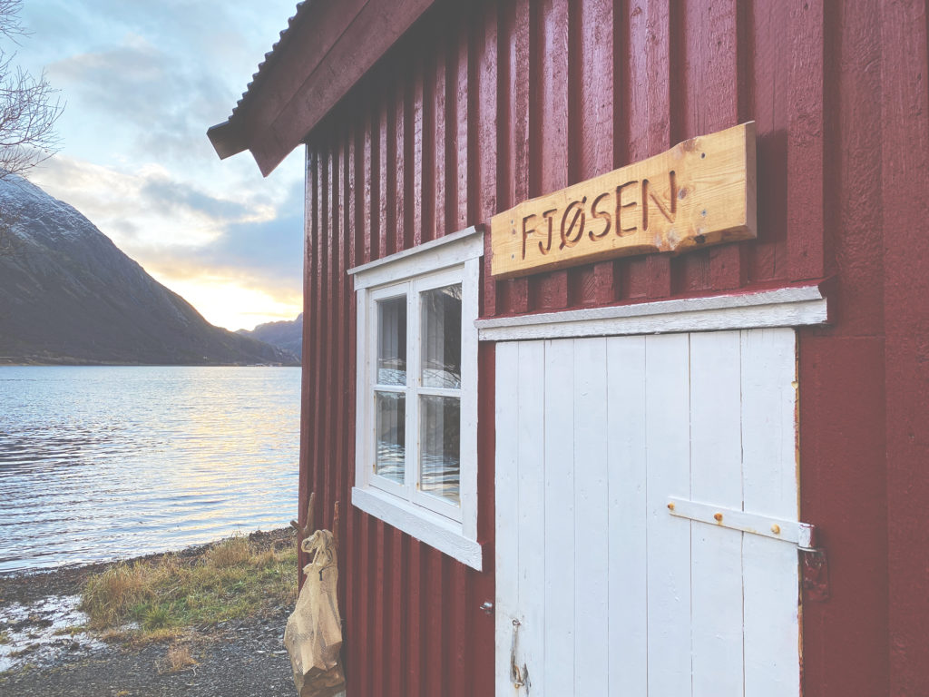 Fjøsen - det tredje naustet og nyeste tilskuddet. Foto.